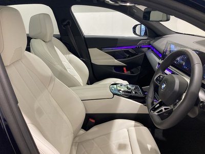 2026 BMW 5 SERIES — миниатюра 15
