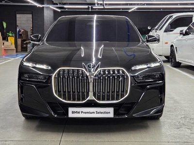 2024 BMW I7 — фото 2