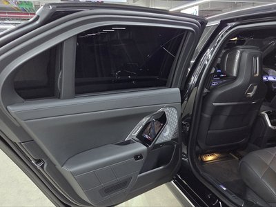 صورة مصغرة 15 لـ 2024 BMW I7