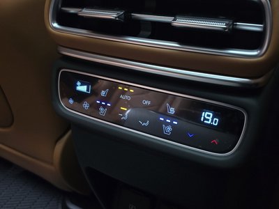 2025 Genesis GV80 — миниатюра 27