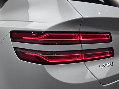 صورة 10 لـ 2025 Genesis GV80