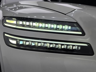 صورة 9 لـ 2025 Genesis GV80