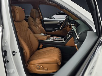 2025 Genesis GV80 — миниатюра 17
