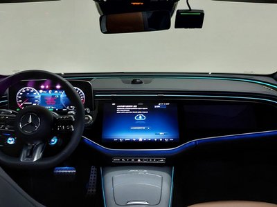 MERCEDES-BENZ E-CLASS - 5