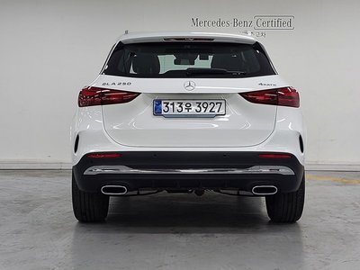 MERCEDES-BENZ GLA - 3