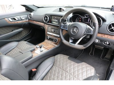 MERCEDES-BENZ SL - 9