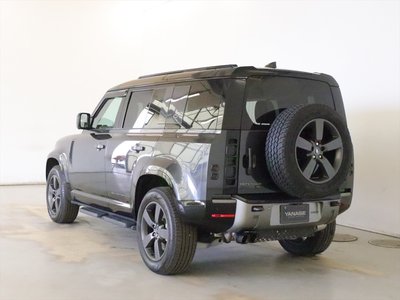LAND ROVER DEFENDER - 4