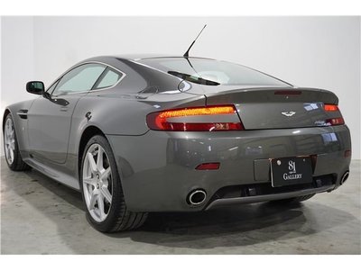 ASTON MARTIN V8 VANTAGE - 2