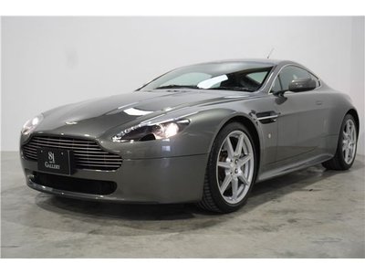 ASTON MARTIN V8 VANTAGE - 4