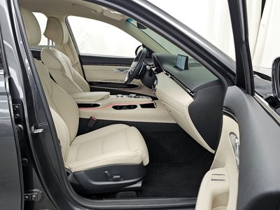 2022 Genesis GV70 — миниатюра 11