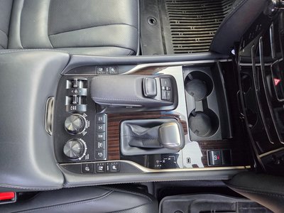 صورة مصغرة 14 لـ 2017 Lexus LX