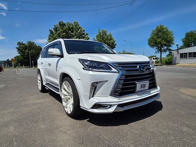 2017 Lexus LX — фото 1