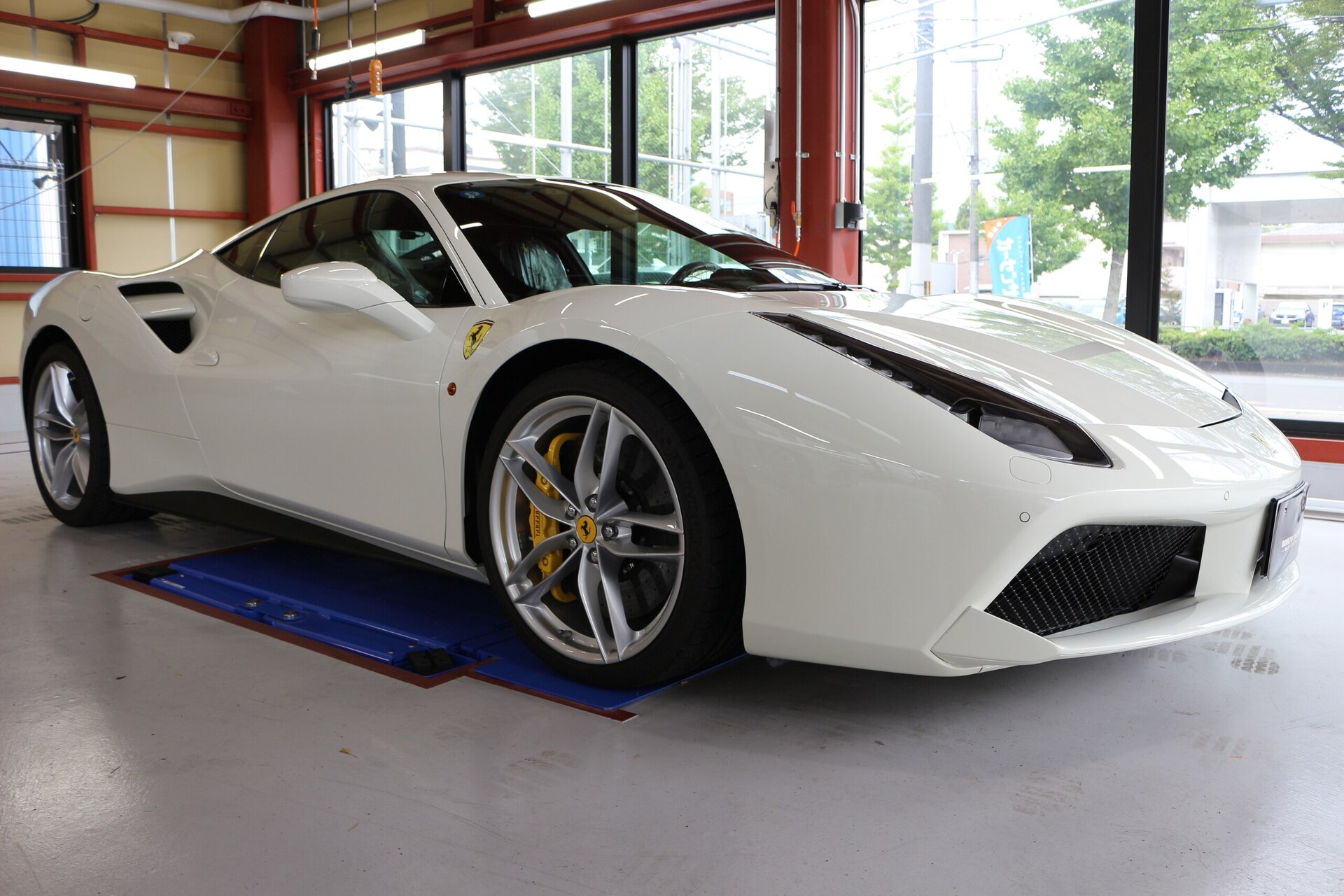 FERRARI 488 GTB - View 1