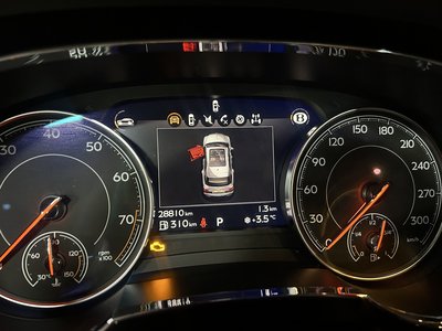 BENTLEY BENTAYGA - 3