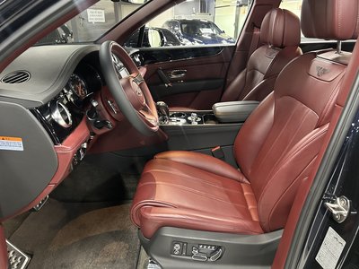 BENTLEY BENTAYGA - 7