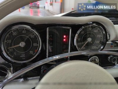 MERCEDES-BENZ SL - 6