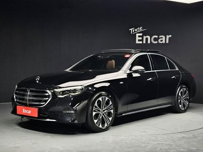 MERCEDES-BENZ E-CLASS - 1