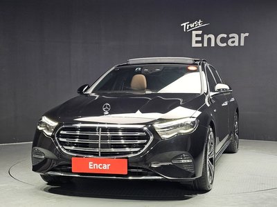 MERCEDES-BENZ E-CLASS - 2