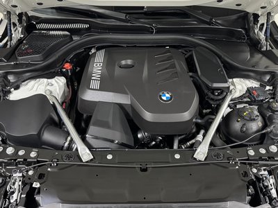 صورة 7 لـ 2025 BMW 5 SERIES