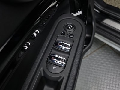 2023 MINI COOPER COUNTRYMAN — миниатюра 17