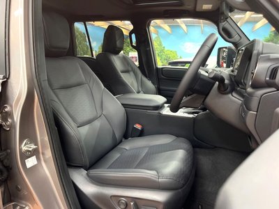 TOYOTA LAND CRUISER 250 - 9