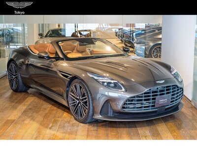 ASTON MARTIN DB12 VOLANTE