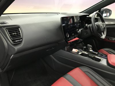 صورة مصغرة 18 لـ 2023 Lexus NX