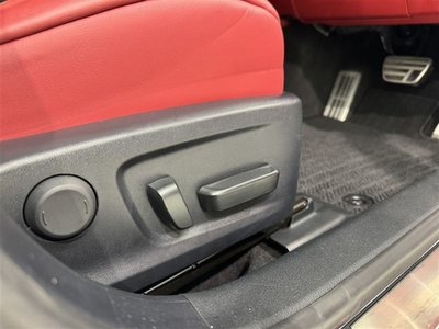 صورة مصغرة 29 لـ 2021 Lexus IS