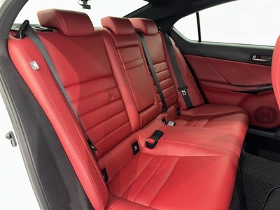 صورة مصغرة 32 لـ 2021 Lexus IS