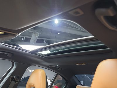 صورة مصغرة 23 لـ 2023 BMW 3 SERIES