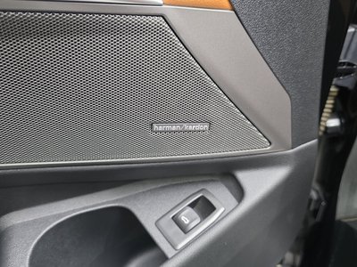 صورة مصغرة 36 لـ 2023 BMW 3 SERIES