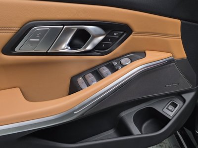 صورة مصغرة 26 لـ 2023 BMW 3 SERIES