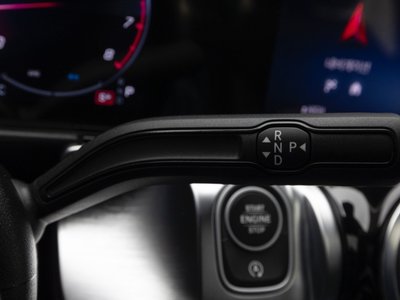 MERCEDES-BENZ GLB - 9