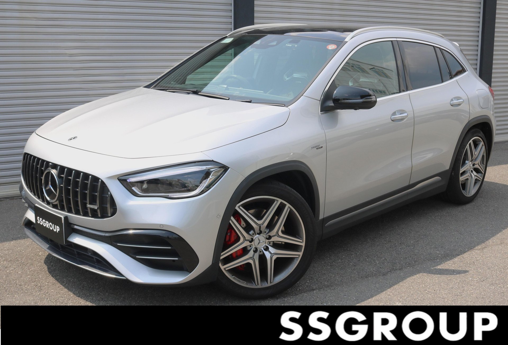 MERCEDES-BENZ GLA AMG - View 1