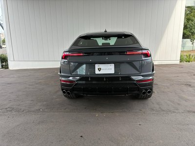 LAMBORGHINI URUS - 4