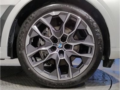 2024 BMW X7 照片 9