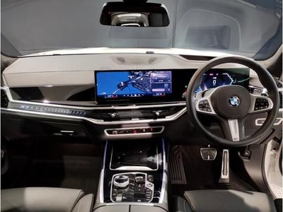 2024 BMW X7 照片 2