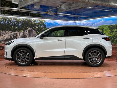 صورة مصغرة 44 لـ 2024 Lexus LBX