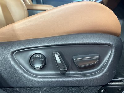 صورة مصغرة 38 لـ 2024 Lexus LBX