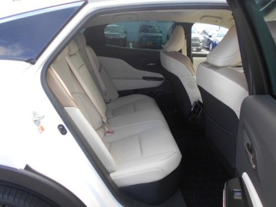 2025 Toyota CROWN CROSSOVER 照片 16