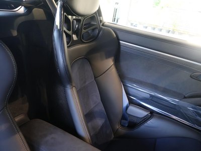 صورة مصغرة 32 لـ 2025 Porsche 718