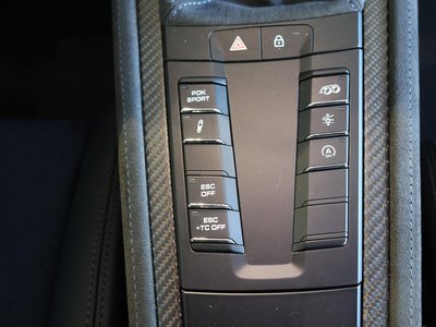 صورة مصغرة 27 لـ 2025 Porsche 718