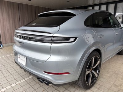 PORSCHE CAYENNE - 8