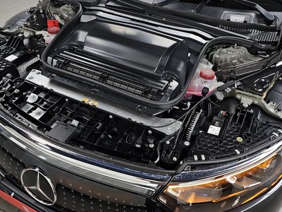 MERCEDES-BENZ EQS - 7