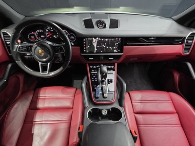 صورة 5 لـ 2022 Porsche CAYENNE