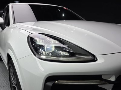 صورة 9 لـ 2022 Porsche CAYENNE