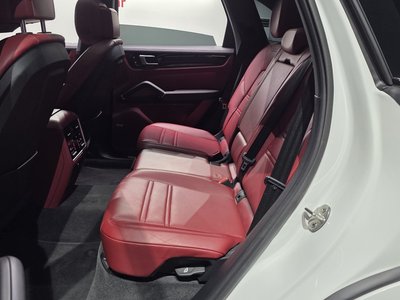 صورة مصغرة 17 لـ 2022 Porsche CAYENNE