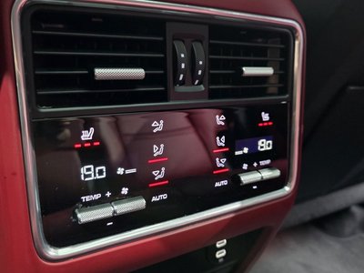 صورة مصغرة 27 لـ 2022 Porsche CAYENNE