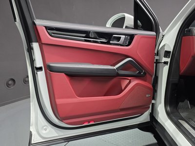صورة مصغرة 14 لـ 2022 Porsche CAYENNE