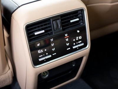 PORSCHE CAYENNE - 10